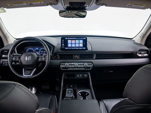 Certified 2023 Honda Pilot Elite image 11