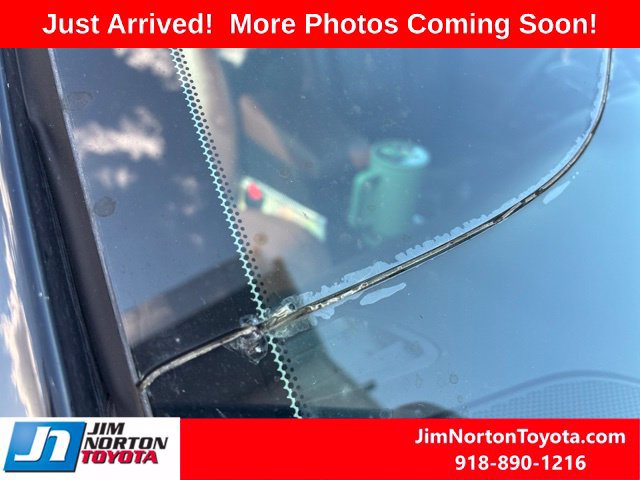 Used 2017 Subaru Outback 2.5i Touring w/ Popular Package #5A AWD/4WD image 5
