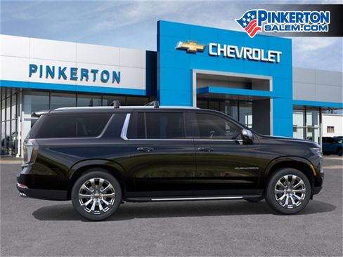 New 2026 Chevrolet Suburban Premier image 6