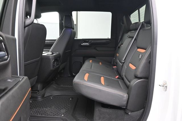 Used 2024 GMC Sierra 2500 AT4 w/ AT4 Premium Plus Package AWD/4WD image 8