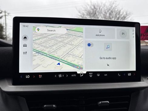 Used 2025 Ford Explorer ST-Line w/ ST-Line Street Pack image 36