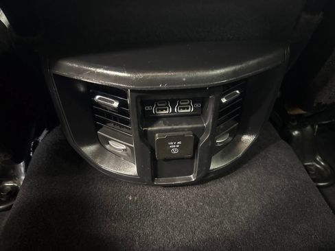 Used 2024 RAM 2500 Laramie AWD/4WD image 13