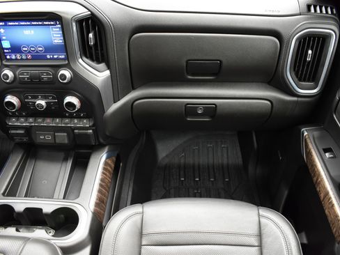 Used 2021 GMC Sierra 1500 Denali w/ Denali Ultimate Package image 39