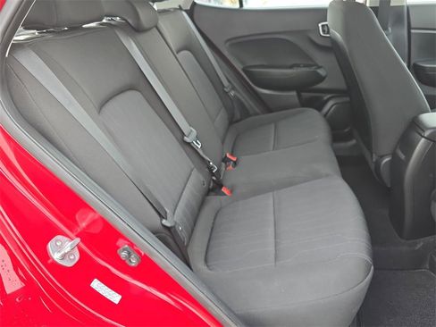 Used 2023 Hyundai Venue SE image 28