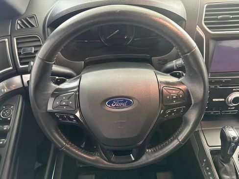 Used 2018 Ford Explorer Sport w/ Equipment Group 401A AWD/4WD image 30