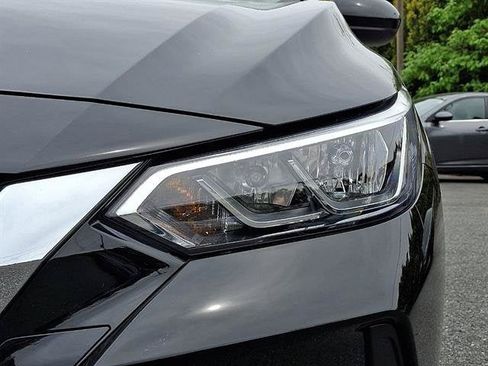 Certified 2023 Nissan Sentra SV FWD image 10