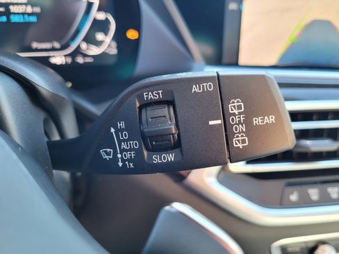 Used 2023 BMW X5 xDrive45e w/ Parking Assistance Package image 28