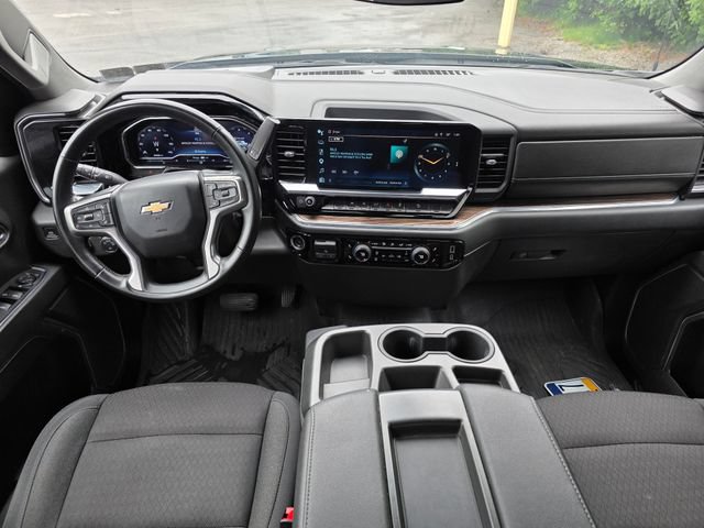 Used 2023 Chevrolet Silverado 1500 LT w/ Z71 Off-Road Package AWD/4WD image 11