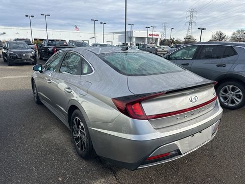 Used 2020 Hyundai Sonata Blue image 4