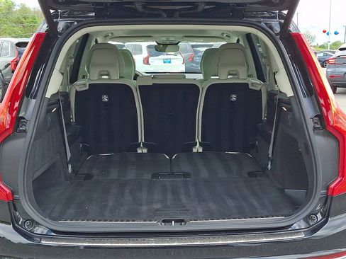 Certified 2024 Volvo XC90 T8 Plus AWD/4WD image 28