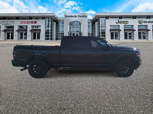 Used 2021 RAM 2500 Limited image 9
