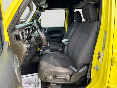 Used 2023 Jeep Wrangler Unlimited w/ Cold Weather Group AWD/4WD image 24