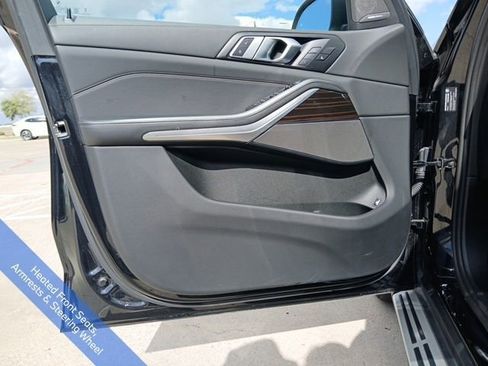 Used 2025 BMW X5 xDrive50e image 21