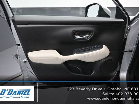 Used 2024 Honda HR-V LX image 23