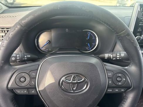 Used 2019 Toyota RAV4 Limited image 30