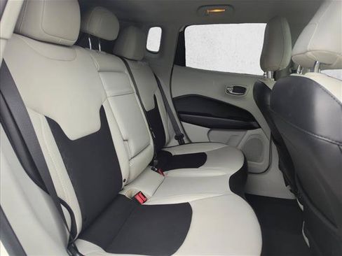 Used 2019 Jeep Compass Latitude w/ Popular Equipment Group FWD image 25