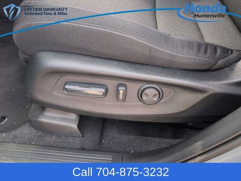 Used 2025 Honda CR-V EX image 22