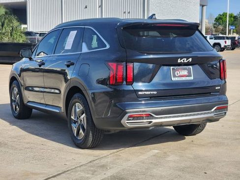 Used 2023 Kia Sorento EX FWD image 5