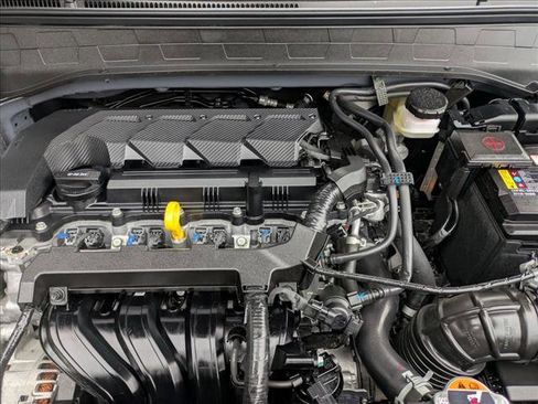 Used 2022 Hyundai Venue SEL image 22