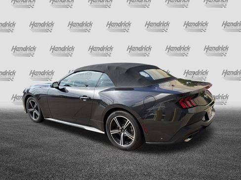 Used 2024 Ford Mustang Convertible RWD image 8