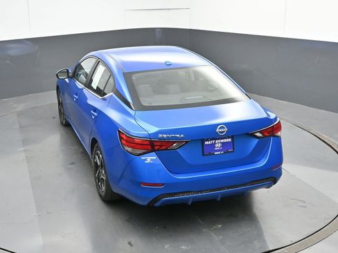 Used 2025 Nissan Sentra SV FWD image 50