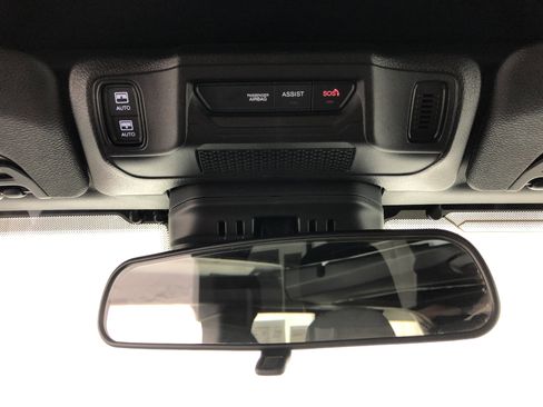 Certified 2024 Jeep Wrangler Willys image 19