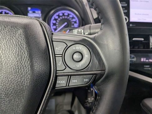 Used 2023 Toyota Camry SE FWD image 14