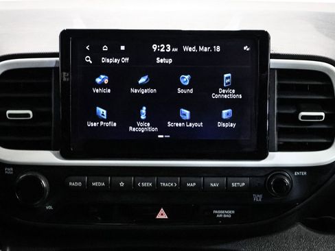 Used 2023 Hyundai Venue Limited w/ Cargo Package image 24