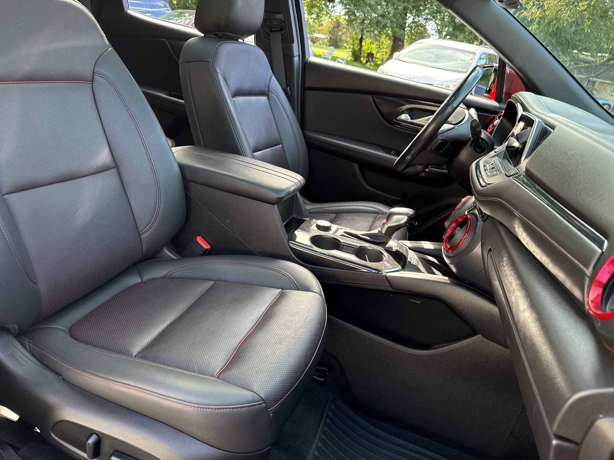 Used 2021 Chevrolet Blazer RS w/ Enhanced Convenience Package AWD/4WD image 32