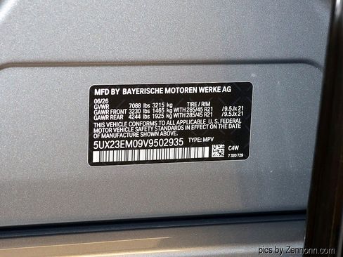 Used 2027 BMW X7 xDrive40i AWD/4WD image 28