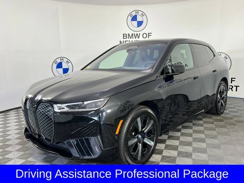 Used 2024 BMW iX xDrive50 w/ Sport Package AWD/4WD image 3