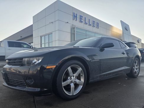 Used 2015 Chevrolet Camaro LT w/ 1LT Preferred Package image 3