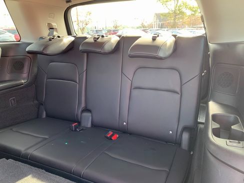 Used 2024 Nissan Pathfinder Platinum w/ Cargo Package image 28