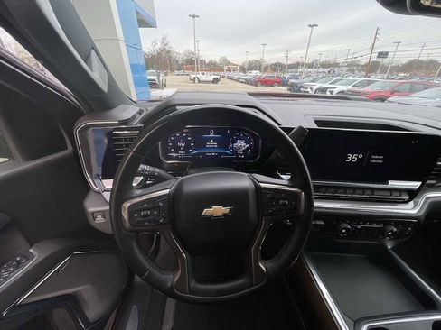 Used 2024 Chevrolet Silverado 2500 High Country w/ High Country Premium Package image 10