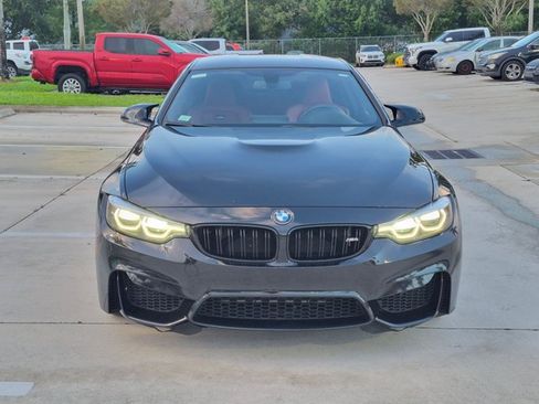 Used 2018 BMW M4 Coupe RWD image 2