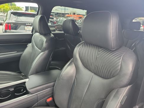 Used 2024 Hyundai Palisade Calligraphy FWD image 18