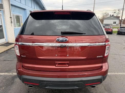 Used 2014 Ford Explorer XLT w/ Equipment Group 202A image 4