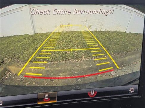 Used 2015 Mercedes-Benz C 300 4MATIC Sedan image 7