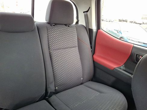 Used 2022 Toyota Tacoma SR5 w/ Technology Package RWD image 20