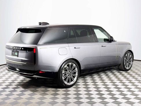 New 2025 Land Rover Range Rover Long Wheelbase SE image 5