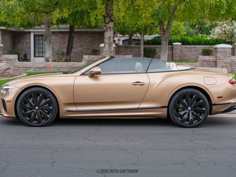 Used 2026 Bentley Continental GTC image 3