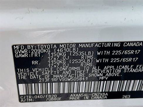 Certified 2025 Toyota RAV4 LE image 28