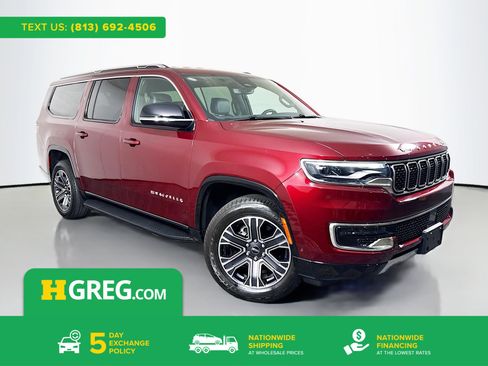 Used 2025 Jeep Wagoneer L Series II w/ 8-pass Seating Package AWD/4WD image 1
