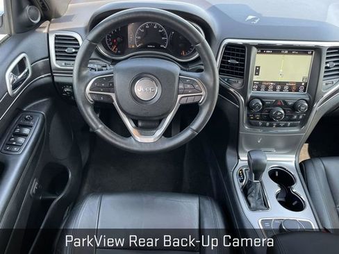 Used 2018 Jeep Grand Cherokee Limited image 18