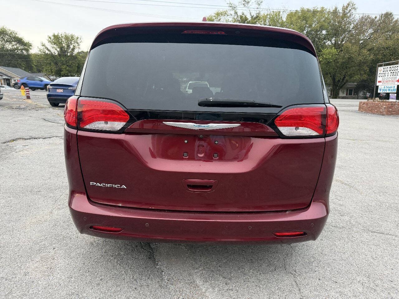 Used 2018 Chrysler Pacifica LX FWD image 5