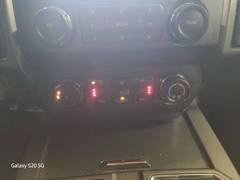 Used 2019 Ford F150 XLT w/ Equipment Group 302A Luxury image 40