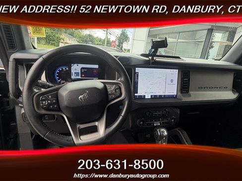 Used 2024 Ford Bronco Outer Banks w/ Sasquatch Package AWD/4WD image 17