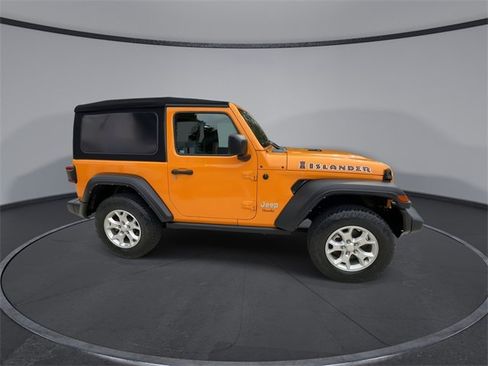 Used 2021 Jeep Wrangler Islander image 9