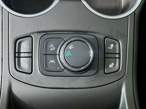 Used 2021 GMC Terrain SLE w/ Driver Convenience Package image 25