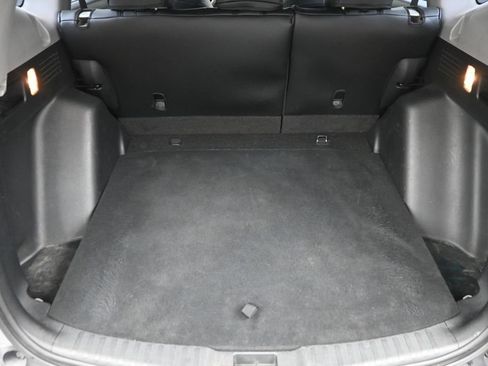 Used 2017 Honda CR-V LX image 11